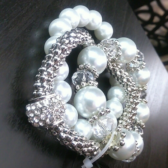 Beautiful Set Of Bracelets - Picture 6 of 6